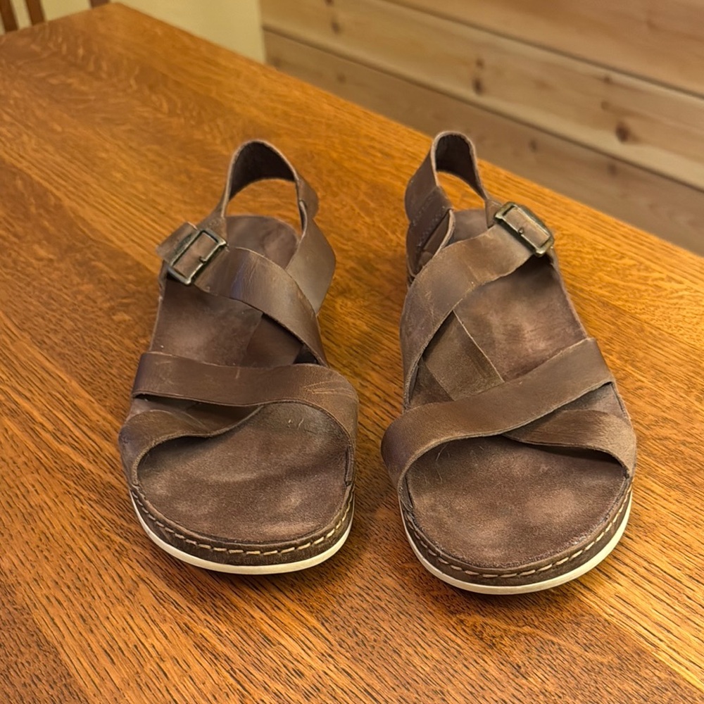 Chaco Brown Leather Crisscross Sandals
